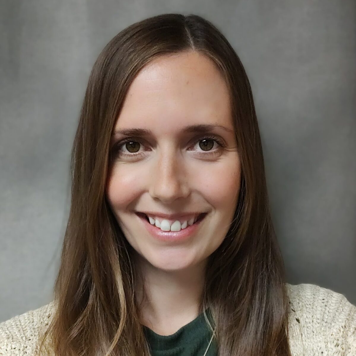 Julie Kleen headshot e1749843726551